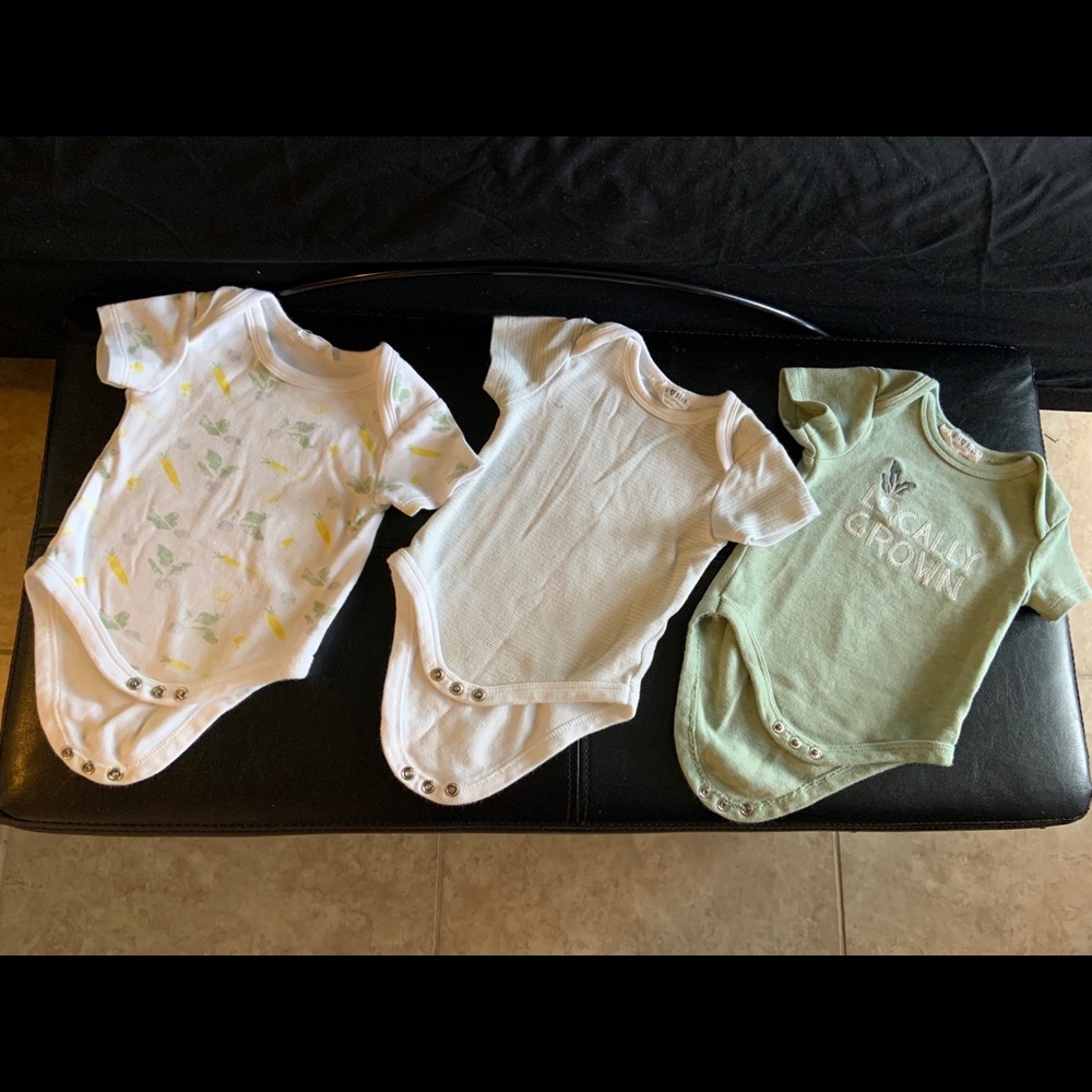 Rabbit🖤Bear Brand Baby Onesies!